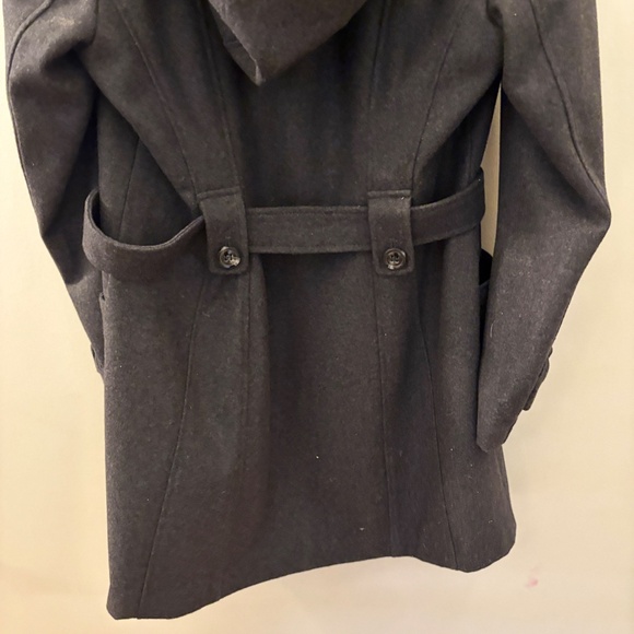 🖤 Liz Claiborne Wool-Blend Belted Walker Coat with Hood – Timeless Elegance🖤 - Picture 3 of 10